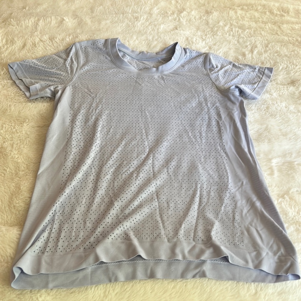 lululemon athletica Light Gray Perforated Short Sleeve Top